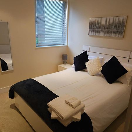 Comfy Spacious Apartment In Canary Wharf Londra Dış mekan fotoğraf