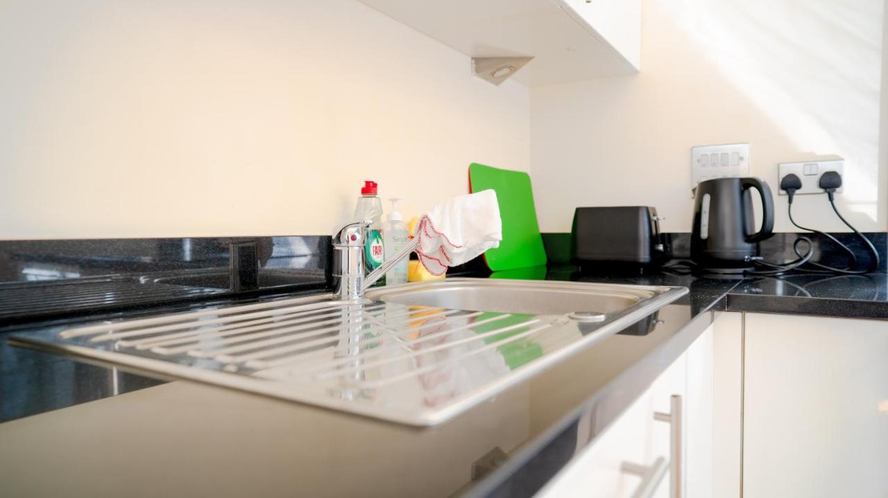 Comfy Spacious Apartment In Canary Wharf Londra Dış mekan fotoğraf