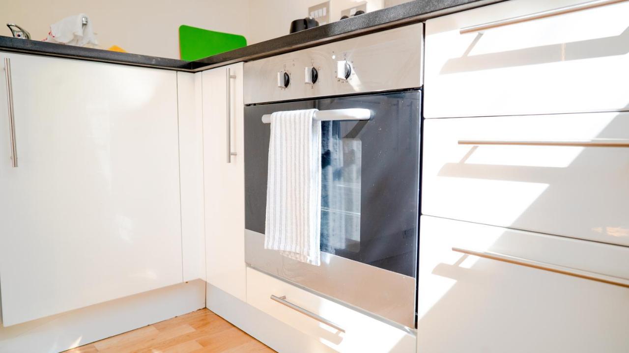 Comfy Spacious Apartment In Canary Wharf Londra Dış mekan fotoğraf