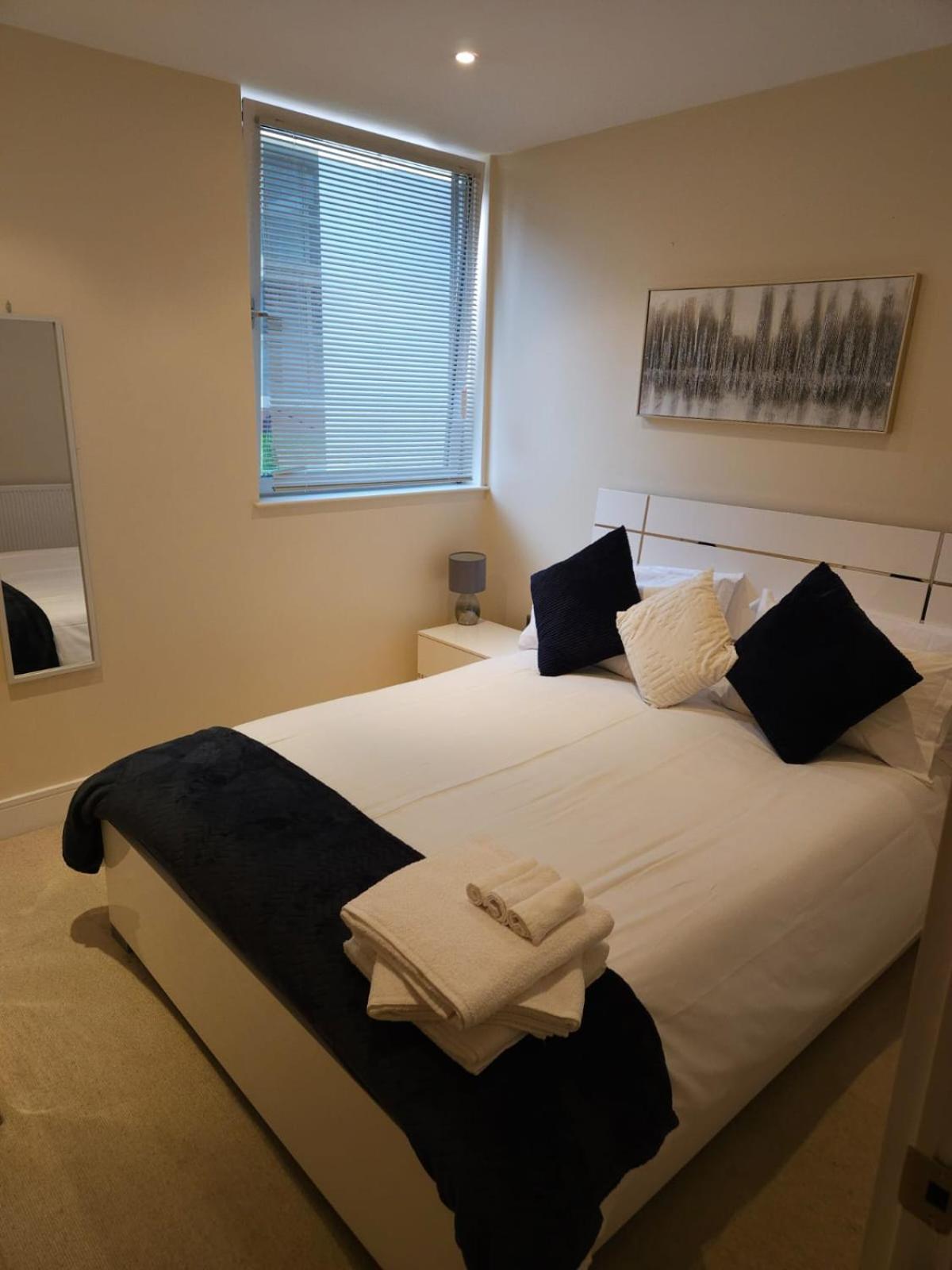 Comfy Spacious Apartment In Canary Wharf Londra Dış mekan fotoğraf